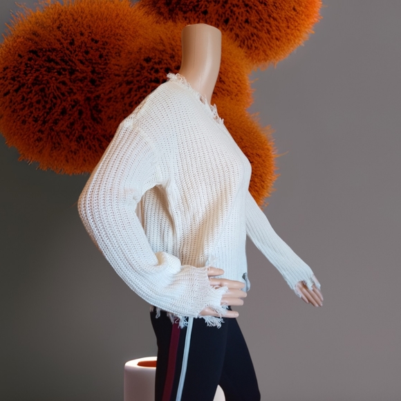 Streetwear Society Women's White Frayed Ribbed Knit Sweater - Picture 7 of 16